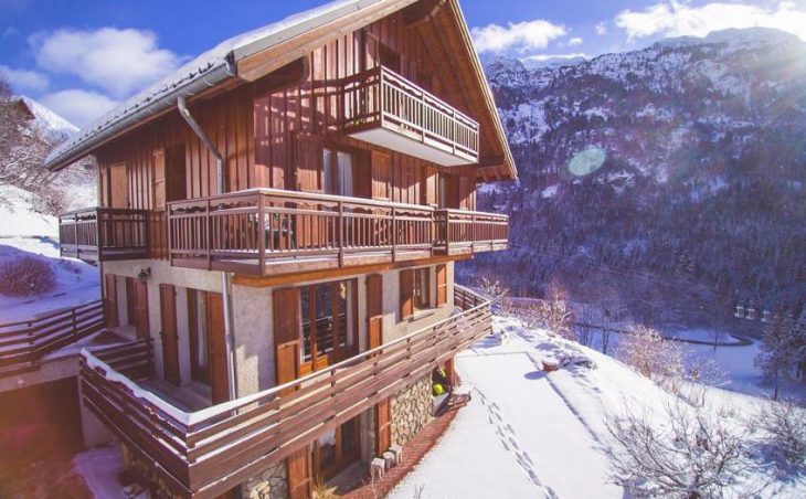 Chalet Saskia, Alpe d'Huez, External